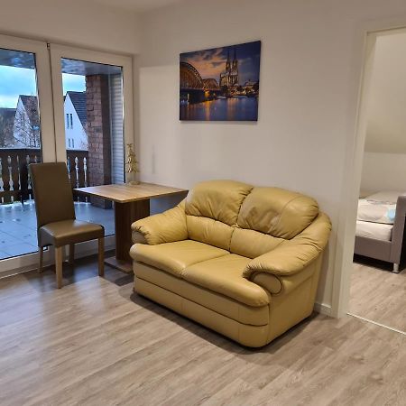 Ferienwohnung Mit Jacuzzi Naehe Flughafen Koeln Bonn Troisdorf Exteriér fotografie