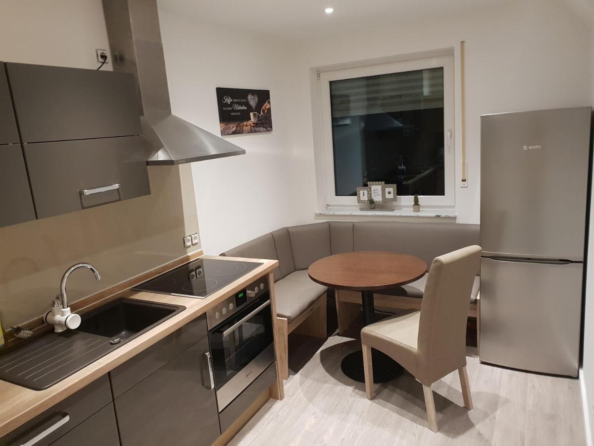 Ferienwohnung Mit Jacuzzi Naehe Flughafen Koeln Bonn Troisdorf Exteriér fotografie
